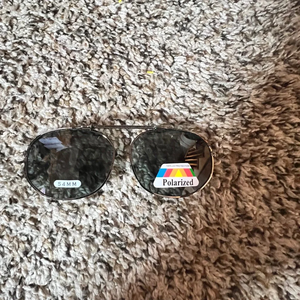 Unbranded Polarized Clip On Sunglasses 54mm Gunmetal Metal Frame UV Protection